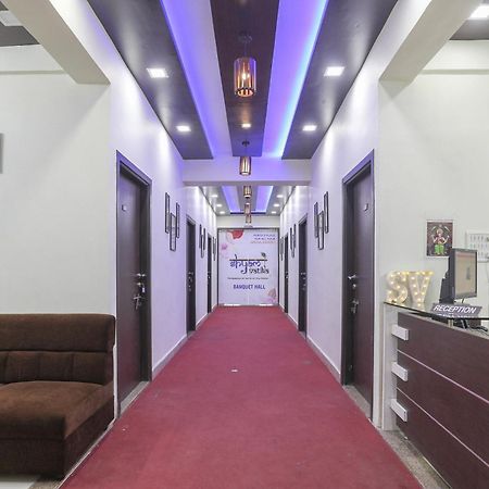 OYO 74873 Shyam Vatika Banquet And Rooms Surat Exteriör bild